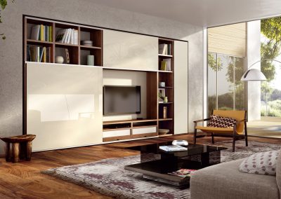 Wohnwand Mega-Design von Hülsta Ausführung Lack-wollweiß und Kernnussbaum